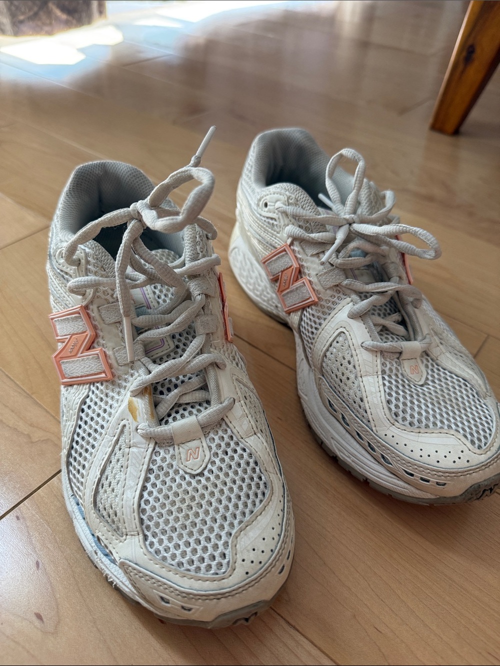 New Balance Women's White Sneakers with Pink Accents - Picture 5 of 6